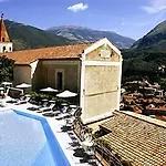 La Delle Donne Monache 4*