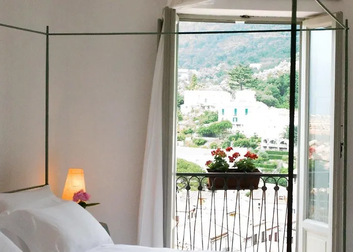 Hotell La Delle Donne Monache 4*